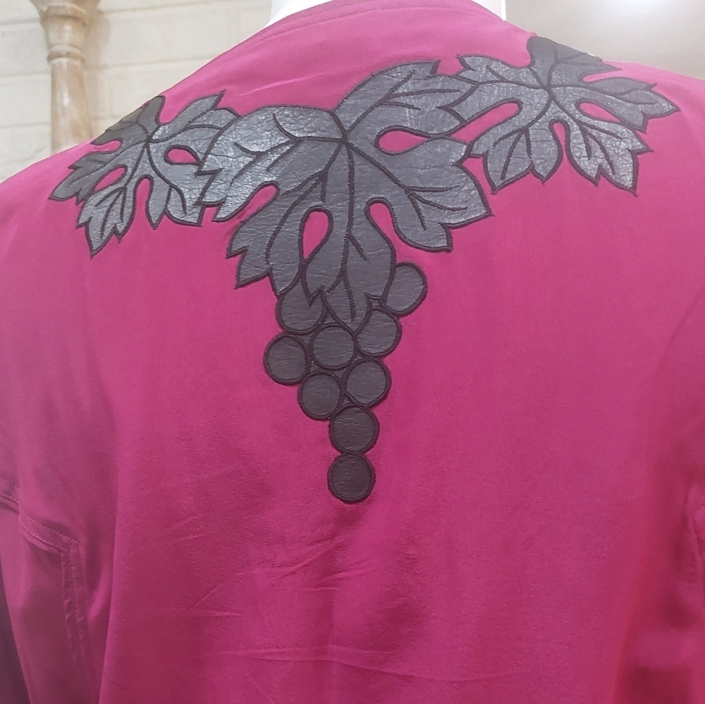 Mercedes & Adrienne VTG Wine/Black Leather Appliqué Top Blouse with 3/4 Sleeves - Picture 6 of 10